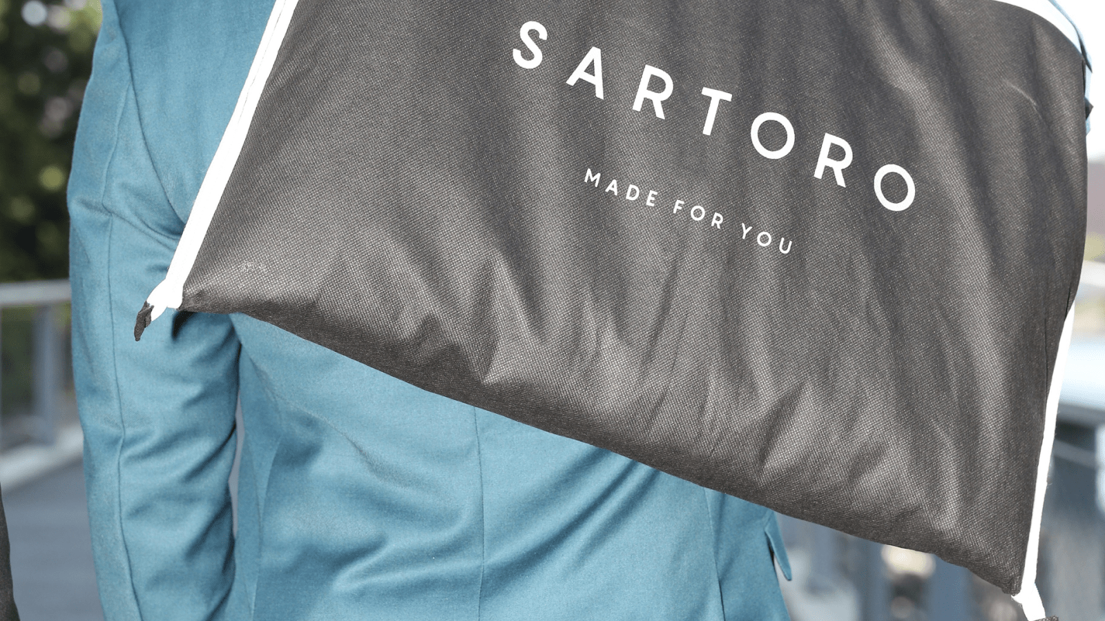 Folding A Suit Jacket: Step-By-Step Guide - SARTORO