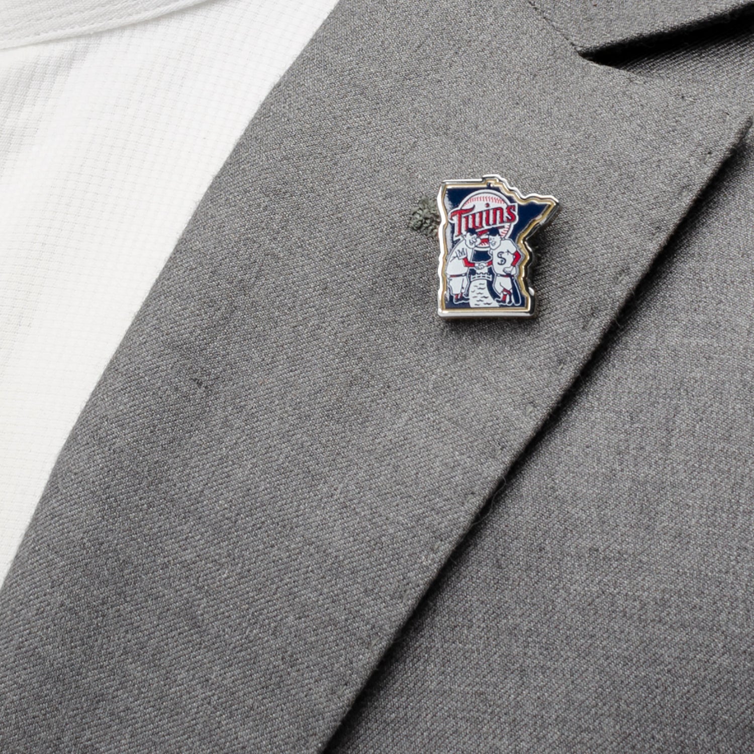 MLB Minnesota Twins Minnie & Paul Lapel Pin - SARTORO348