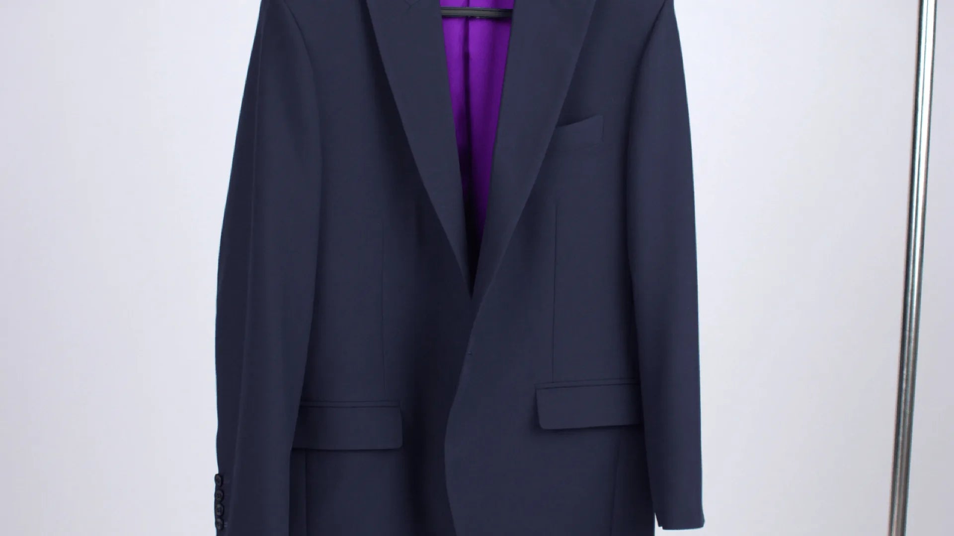 Can You Iron a Suit Jacket? Here’s the Right Way - SARTORO918