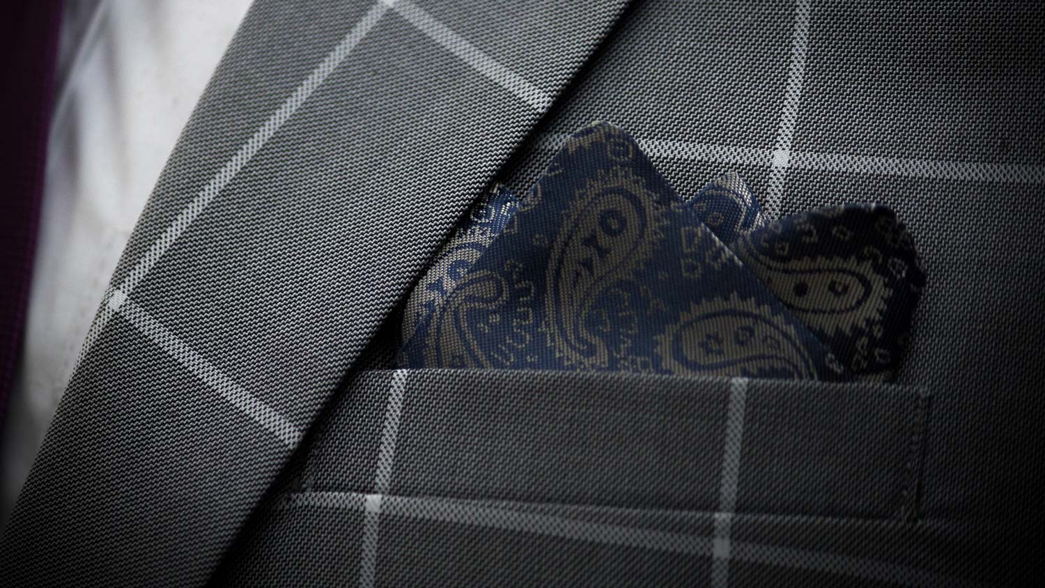 How To Accessorize - Finishing The Look - SARTORO152