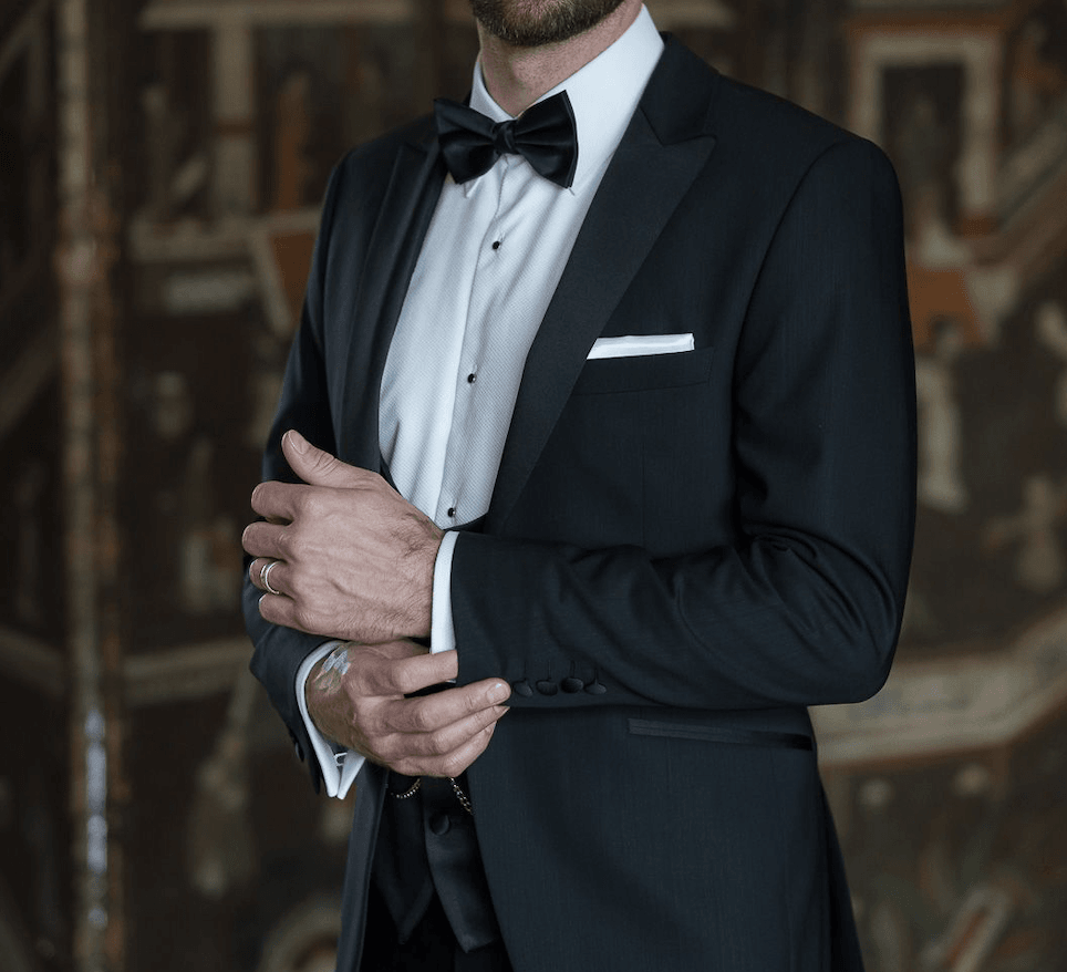 White Tie vs. Black Tie - SARTORO