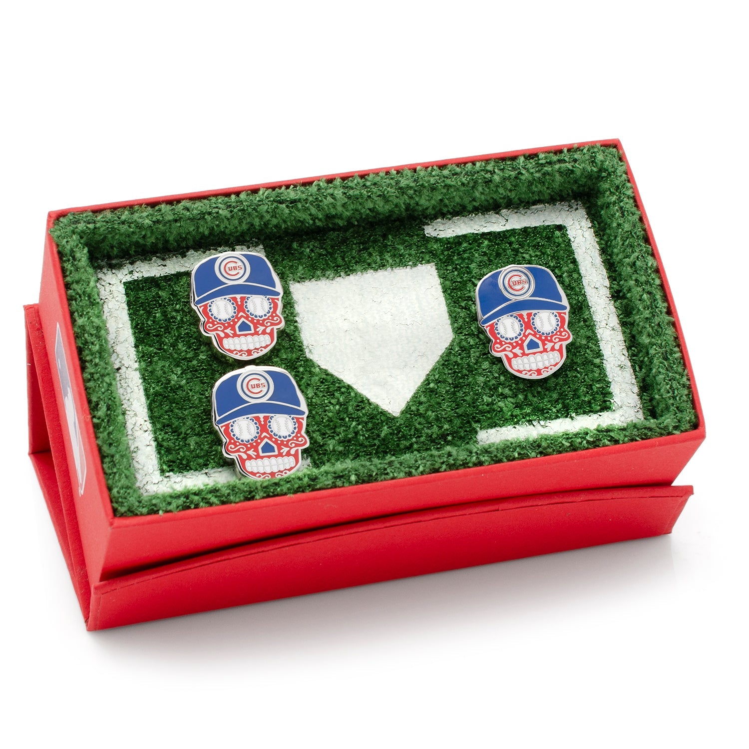 MLB Chicago Cubs Sugar Skull Cufflinks &amp; Lapel Pin Gift Set — close-up detail129