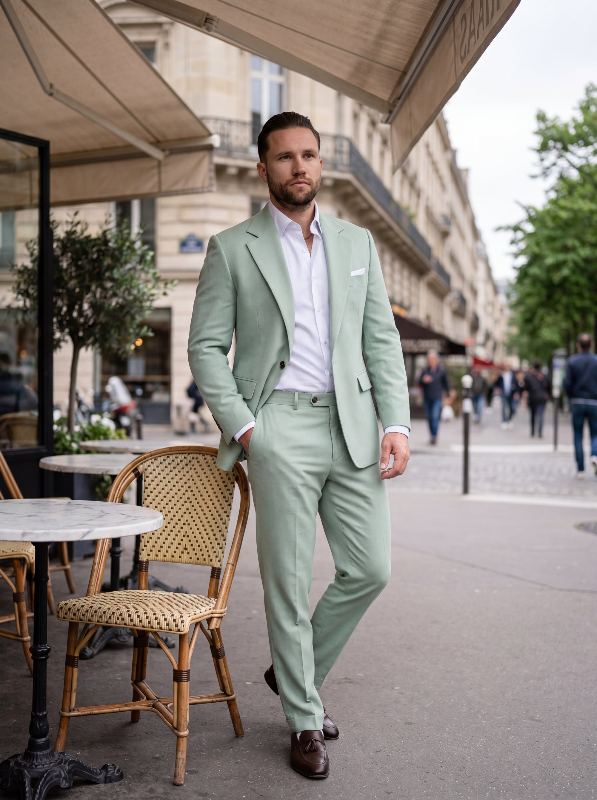 eldridge-fern-green-linen-suit-parisian-cafe-terrace279