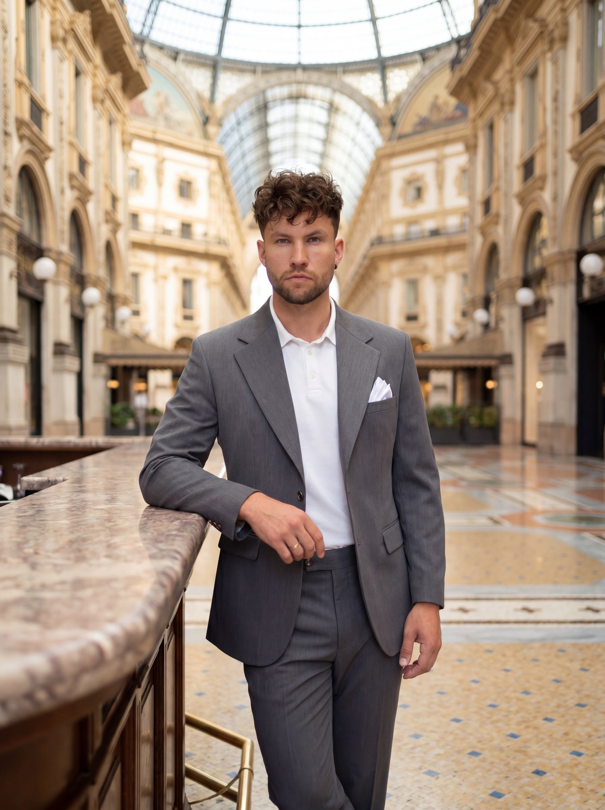 ellis-light-grey-stretch-suit-milan-galleria842