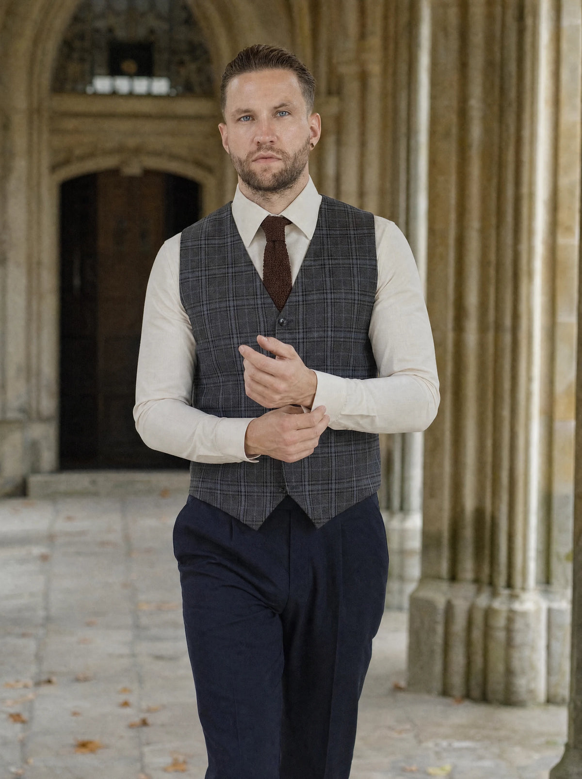 Grey Two-Tone Plaid Vest worn by a model, college cloister903