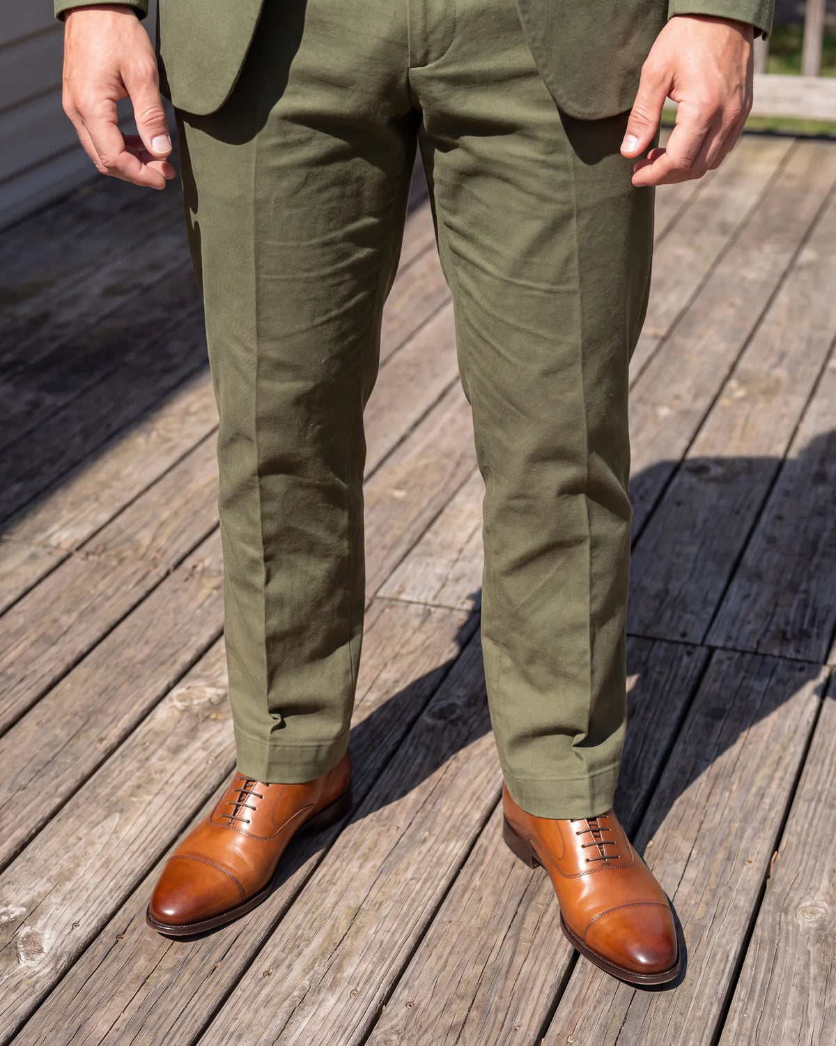 Dressing olive for a relaxed daytime event? Choose tan shoes, and keep medium brown for the rest.