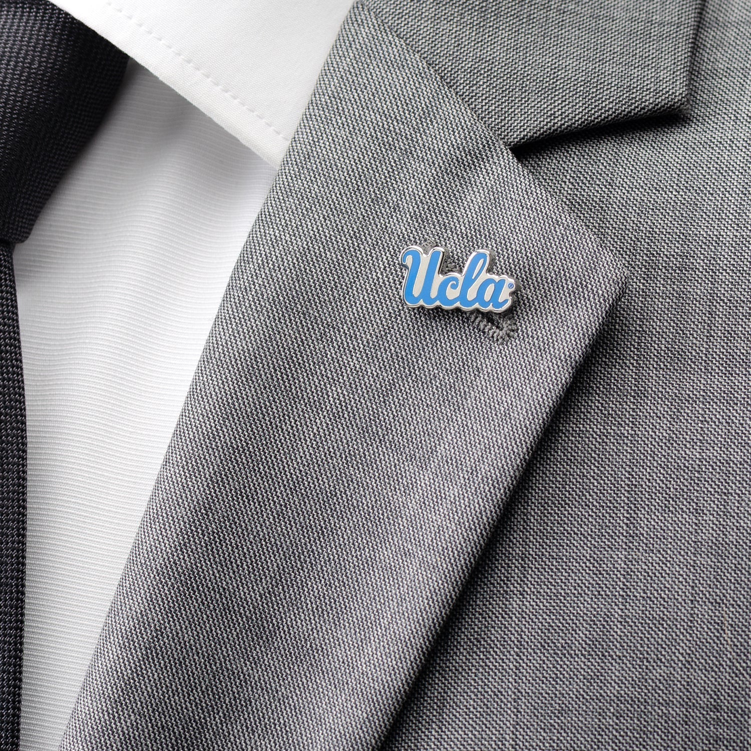 NCAA UCLA Bruins Lapel Pin - SARTORO826