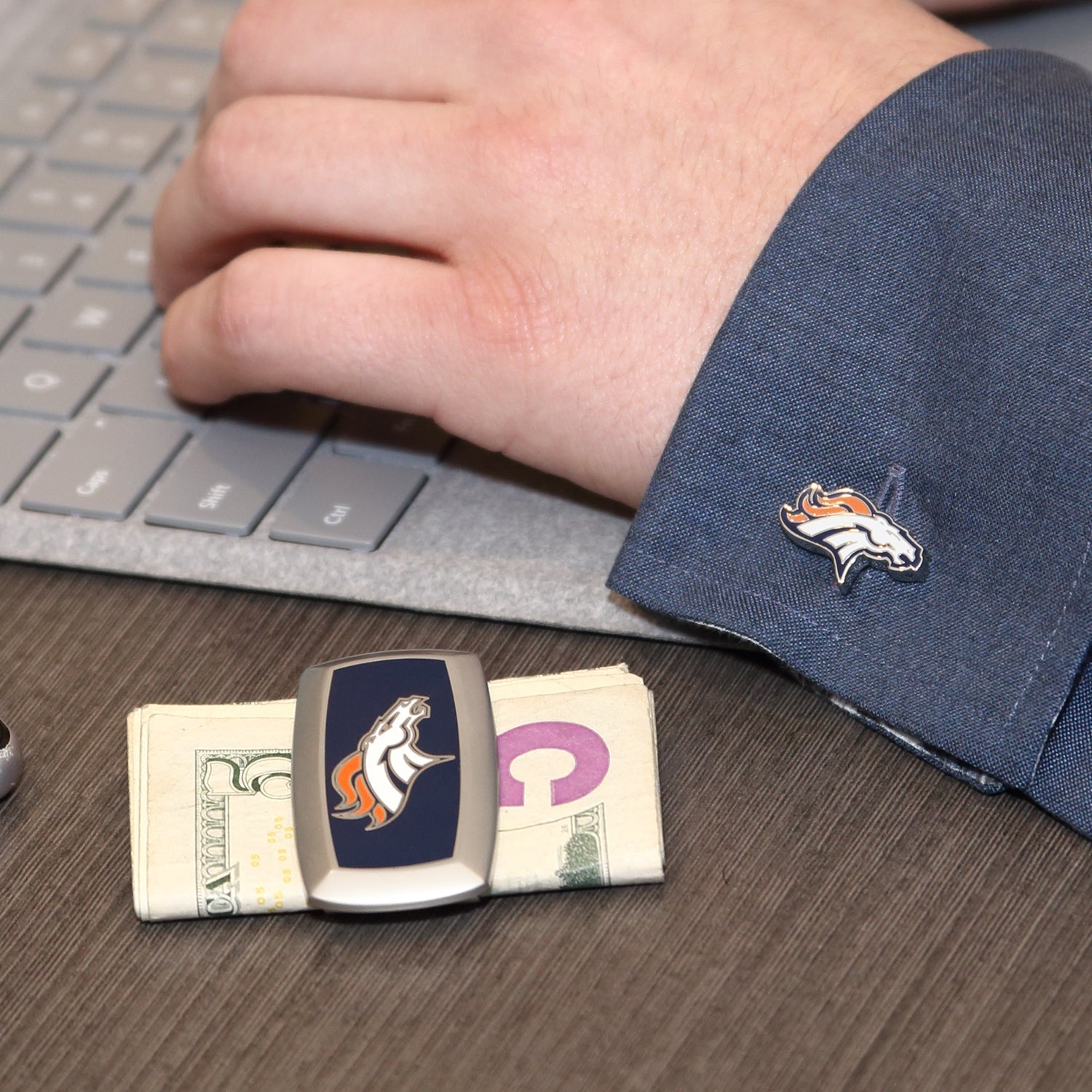 NFL Denver Broncos Cufflinks506