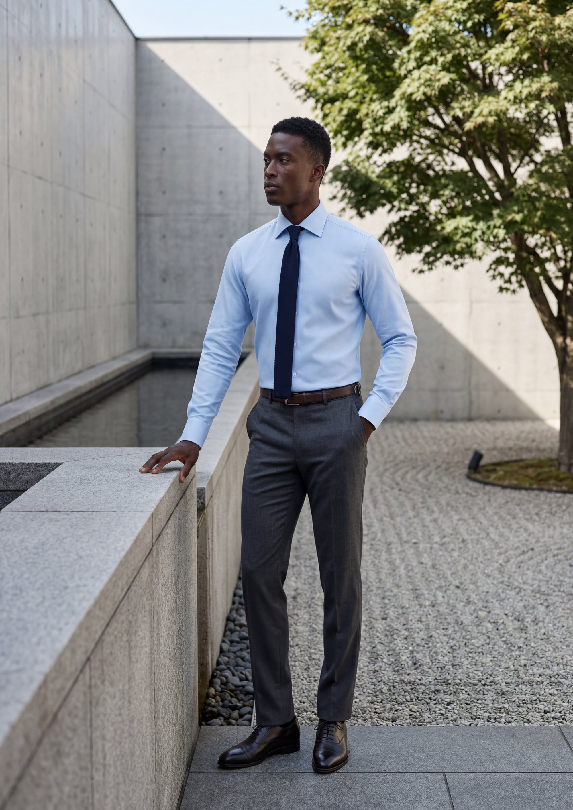 oxford-sky-blue-shirt-minimalist-courtyard817