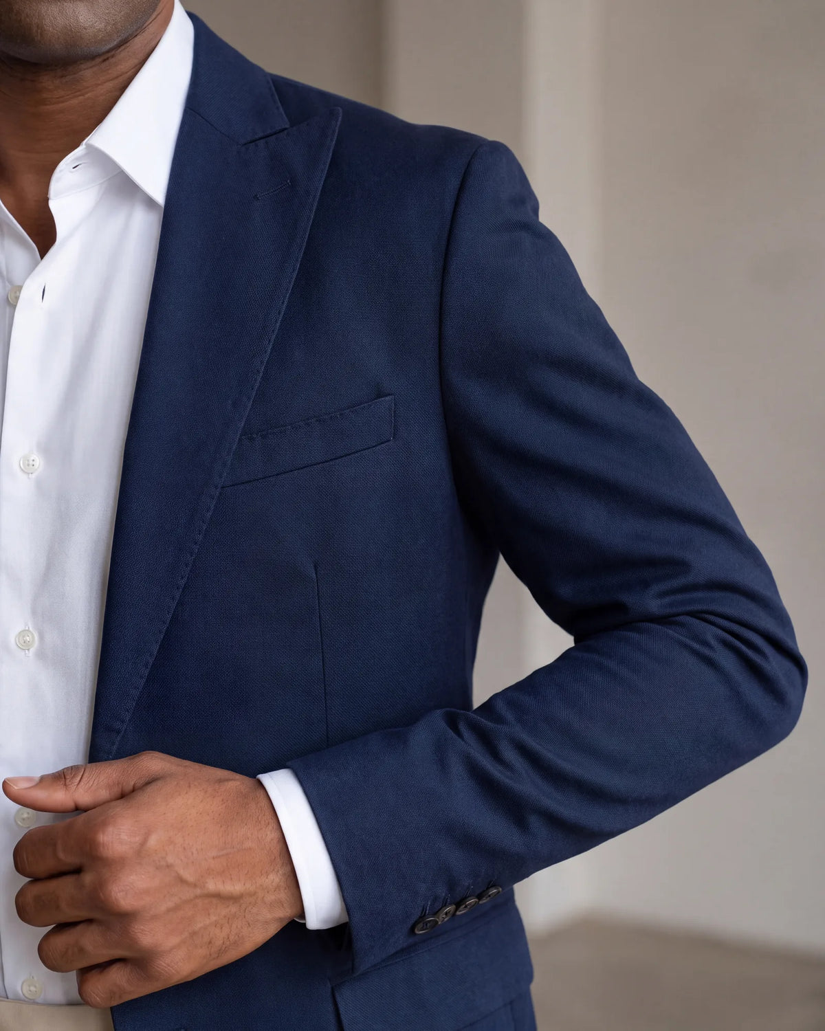 Trying on an unstructured jacket? Check that the shoulder seam ends at the edge of your shoulder, since there is little padding to shape it.